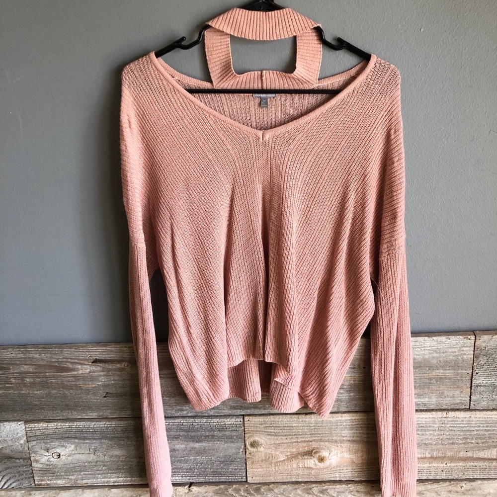 Pink sweater with choker neck